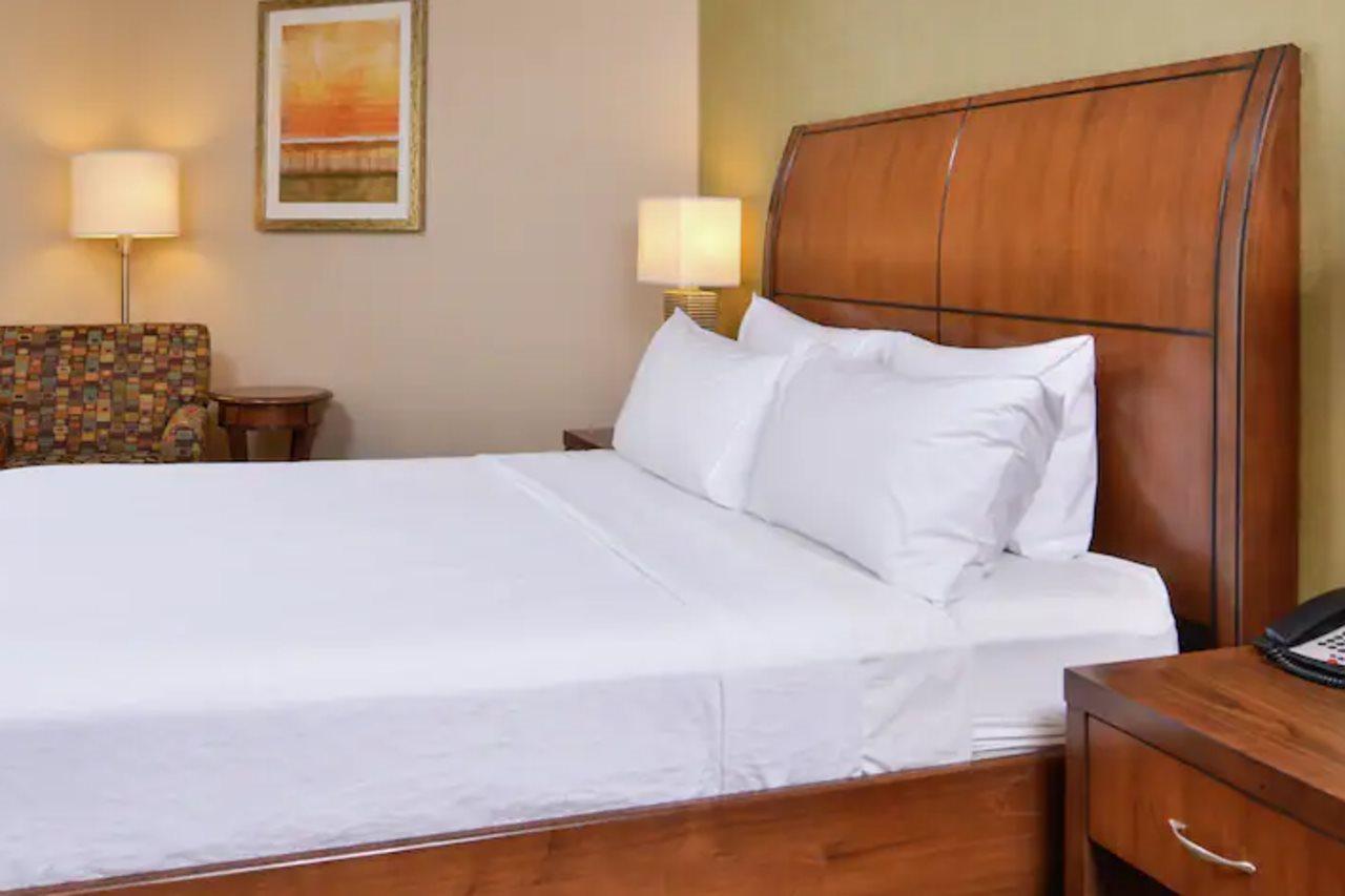 Hilton Garden Inn Boise Spectrum Bagian luar foto