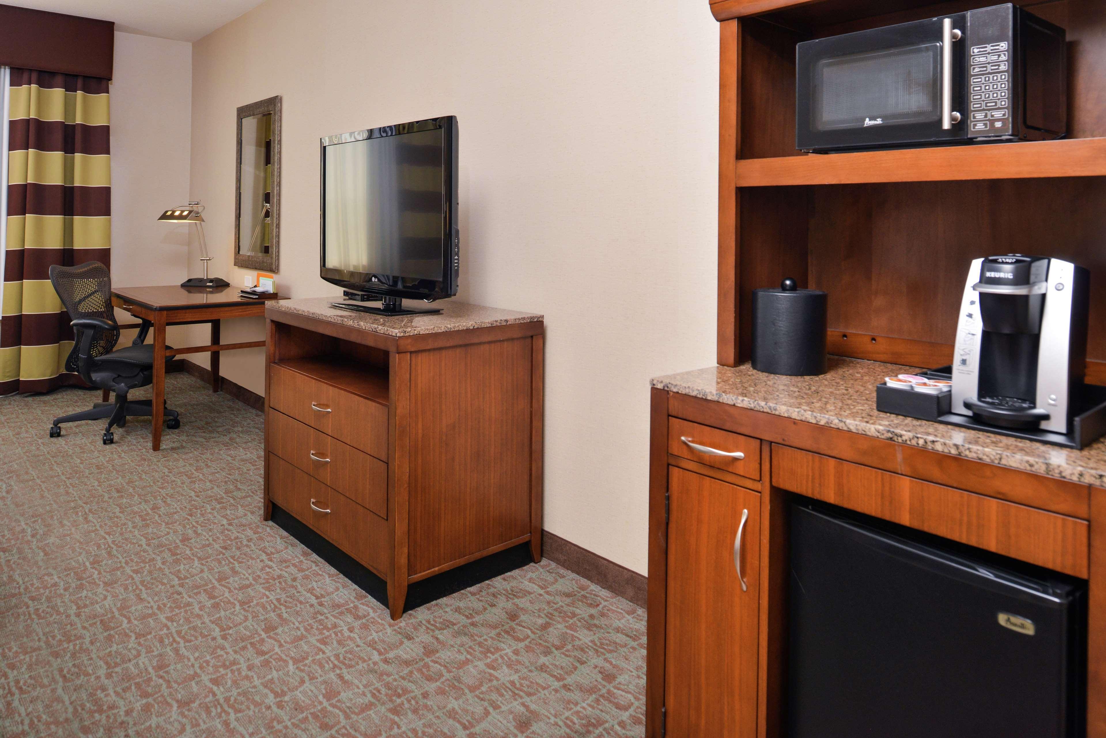 Hilton Garden Inn Boise Spectrum Bagian luar foto