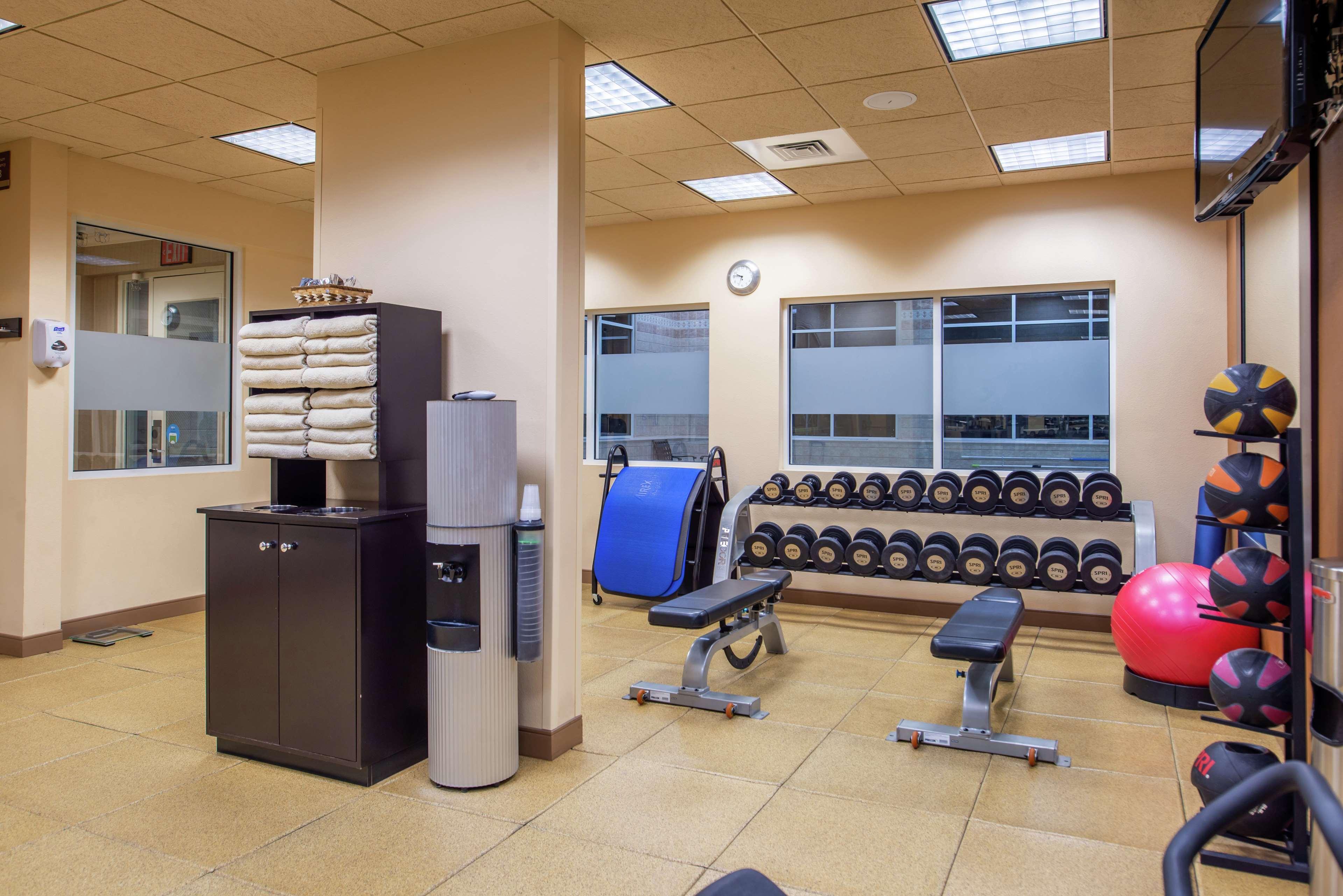Hilton Garden Inn Boise Spectrum Bagian luar foto