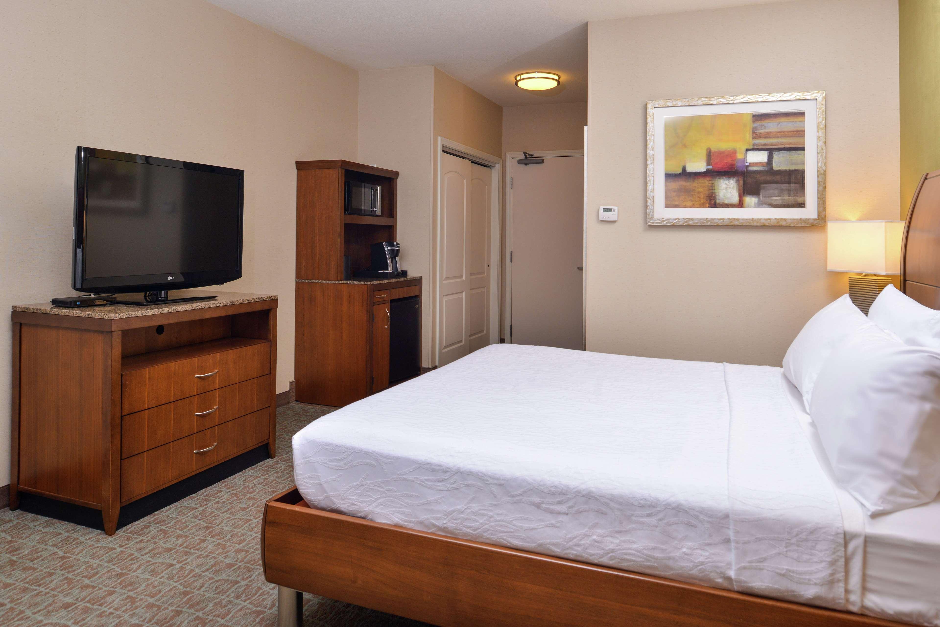 Hilton Garden Inn Boise Spectrum Bagian luar foto