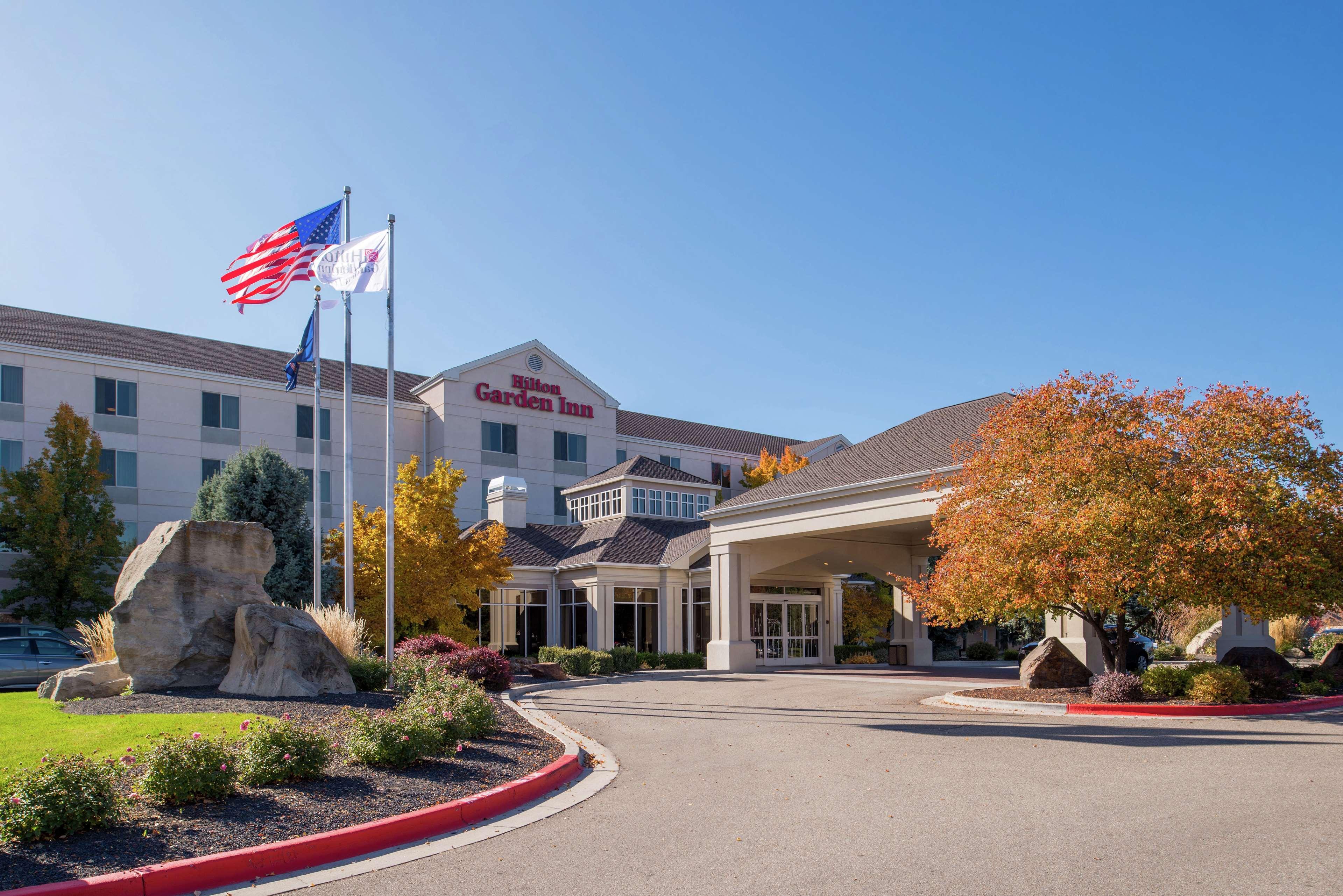 Hilton Garden Inn Boise Spectrum Bagian luar foto