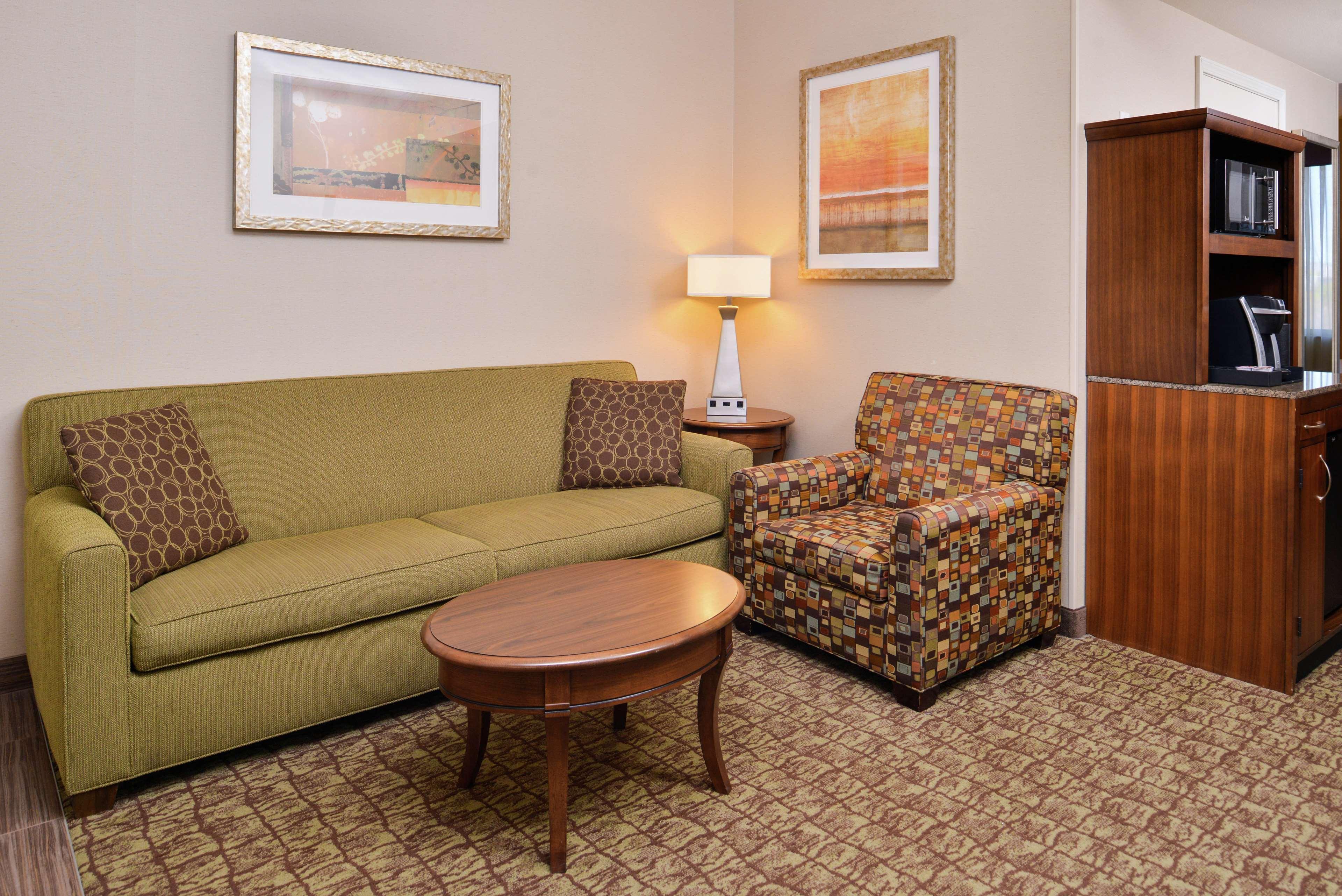 Hilton Garden Inn Boise Spectrum Bagian luar foto