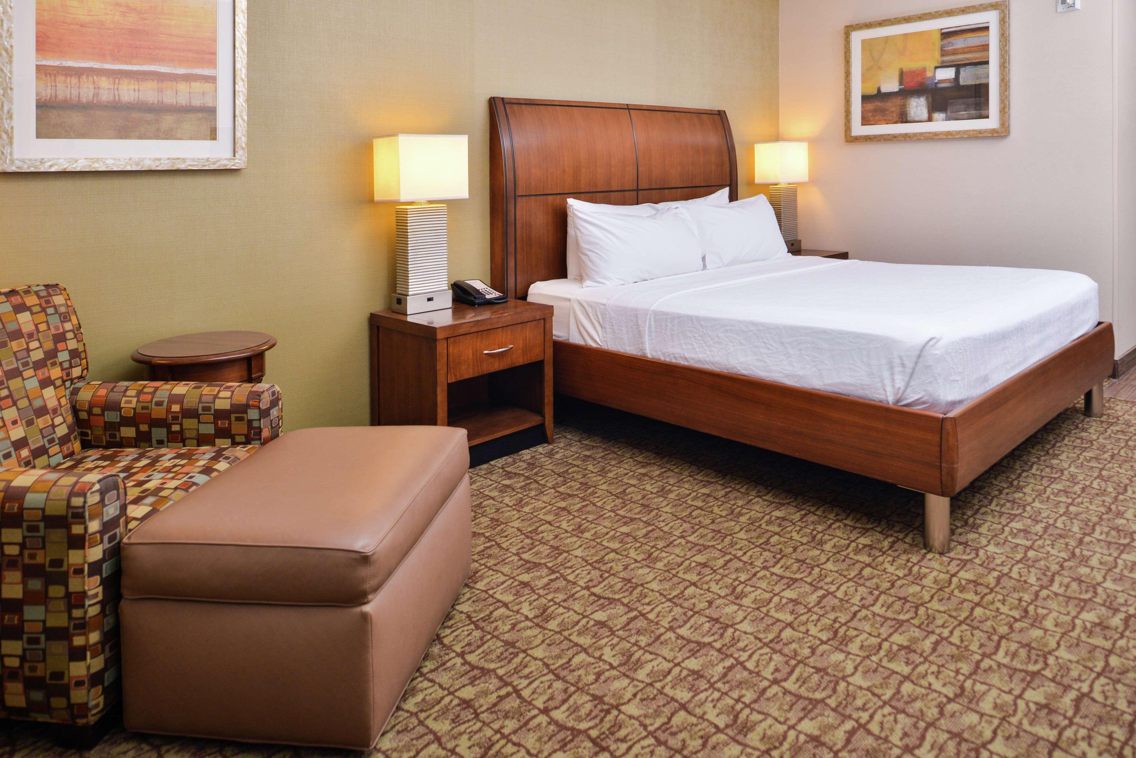 Hilton Garden Inn Boise Spectrum Bagian luar foto