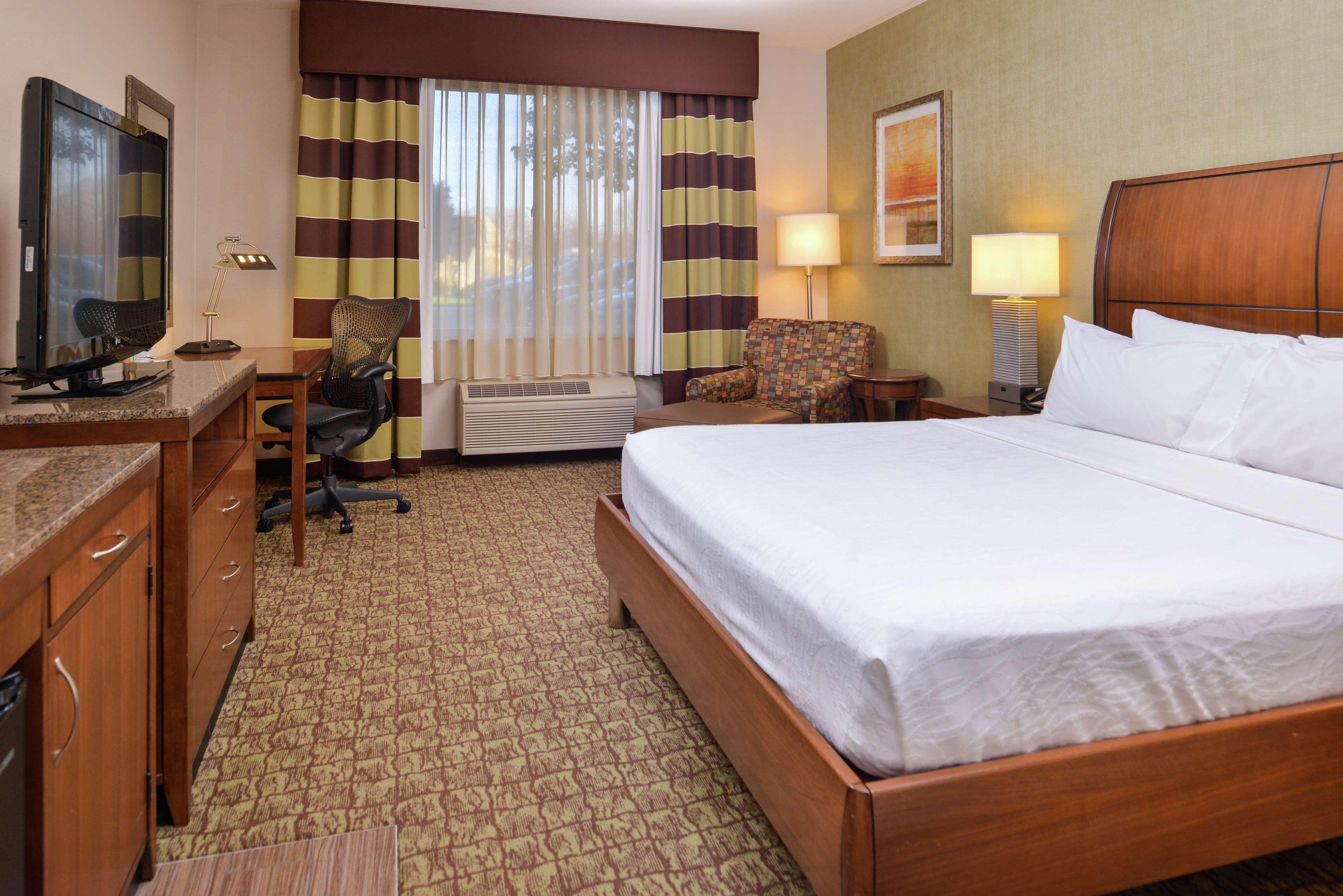 Hilton Garden Inn Boise Spectrum Bagian luar foto