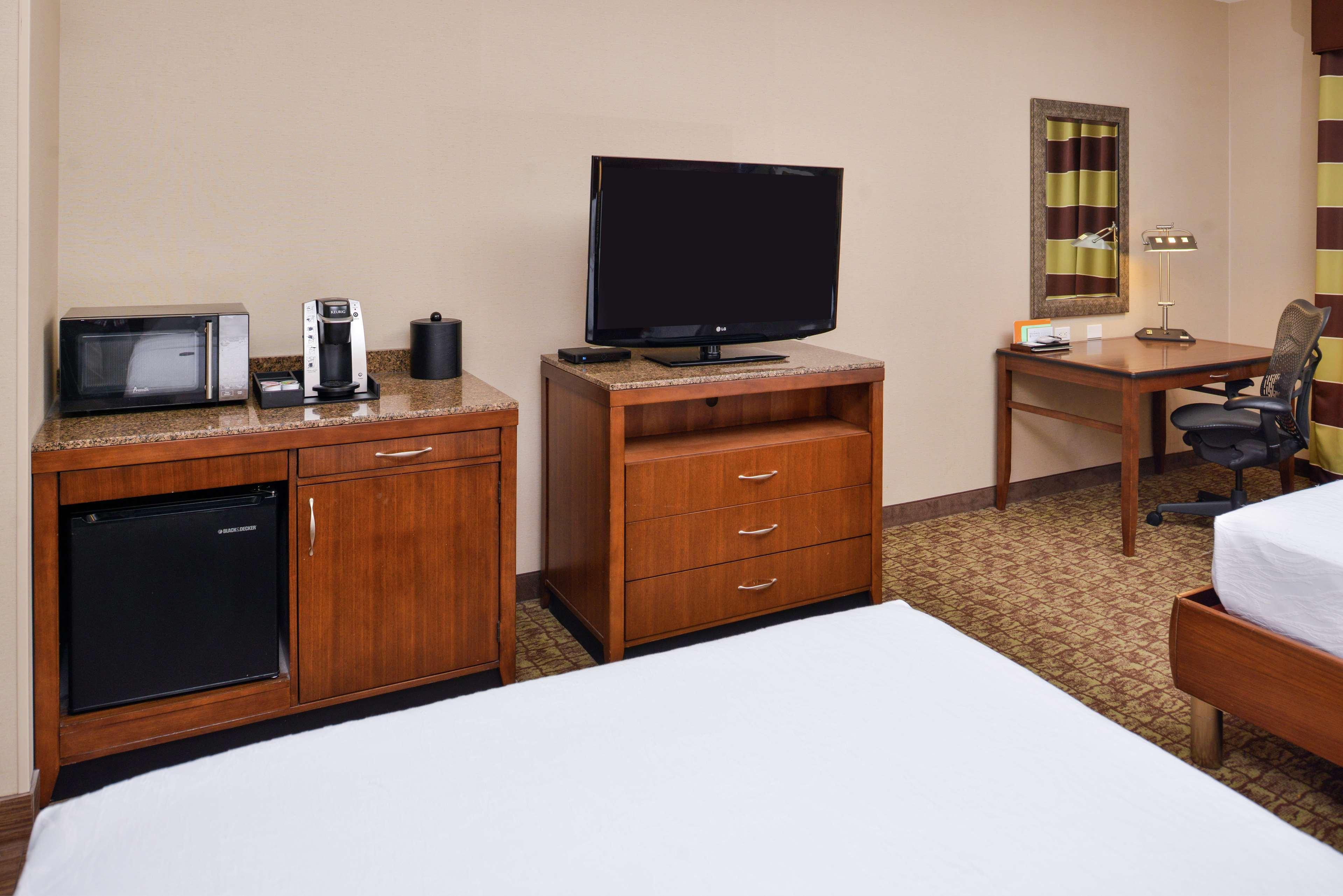 Hilton Garden Inn Boise Spectrum Bagian luar foto