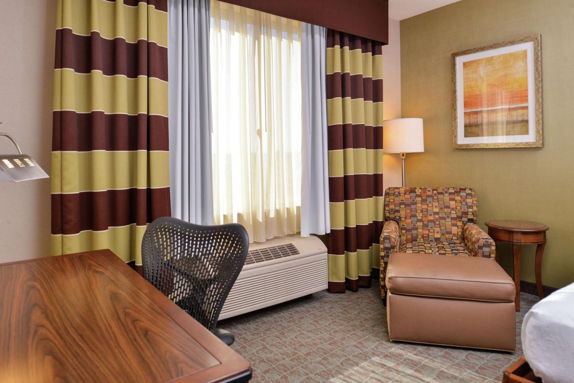 Hilton Garden Inn Boise Spectrum Bagian luar foto