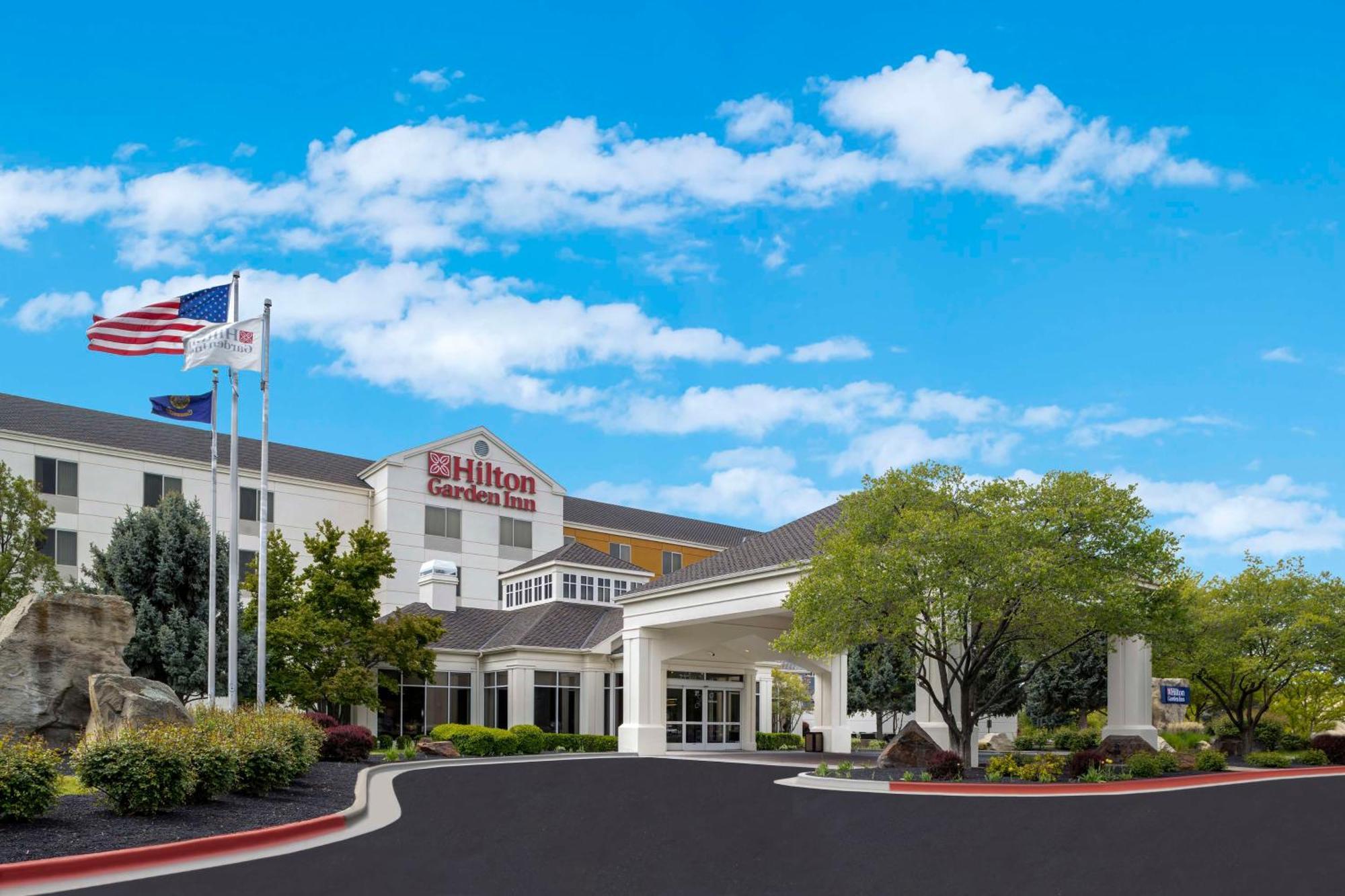 Hilton Garden Inn Boise Spectrum Bagian luar foto