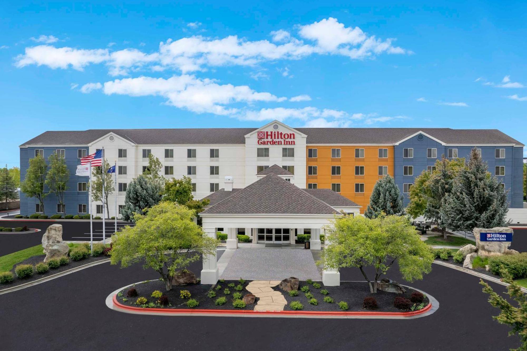Hilton Garden Inn Boise Spectrum Bagian luar foto